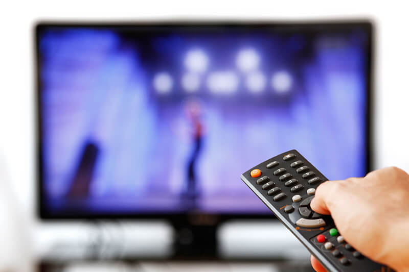 Ніякого телевізора: українцям відключать телеканали, названа дата