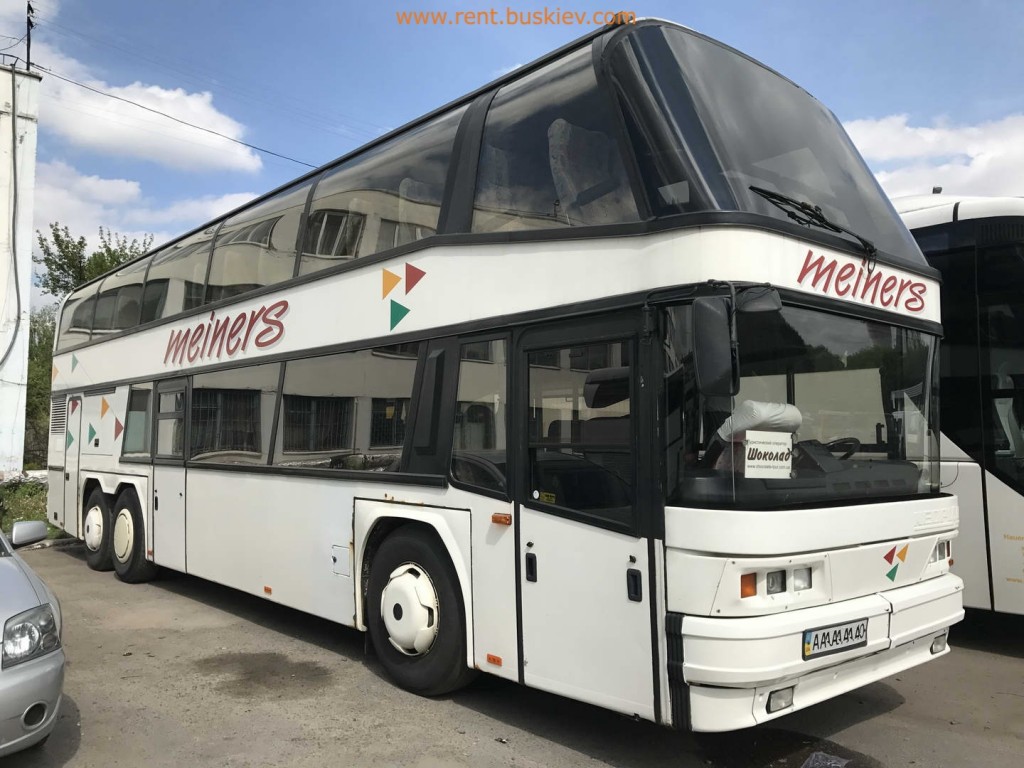 Де в Ужгороді можуть паркуватися туристичні автобуси?