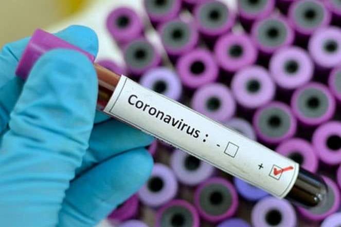 Перебуває у спеціальному боксі: підозра на захворювання коронавірусом у Львові (ВІДЕО)