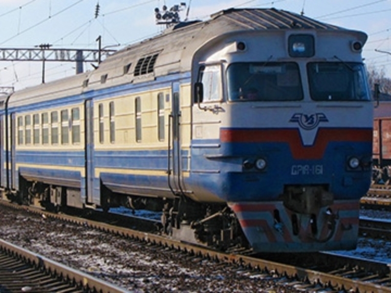 Зміни у маршрутах та розкладі руху приміських поїздів на Закарпатті