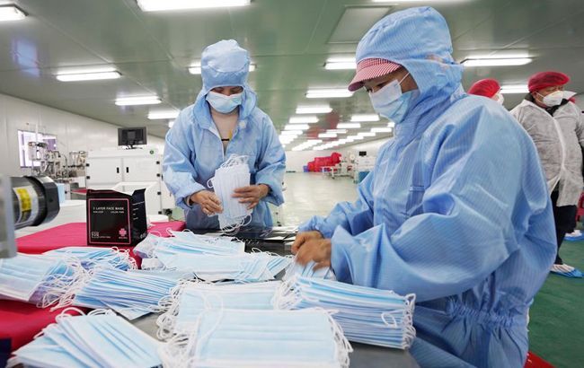 Китай оголосив про подолання піку коронавірусу