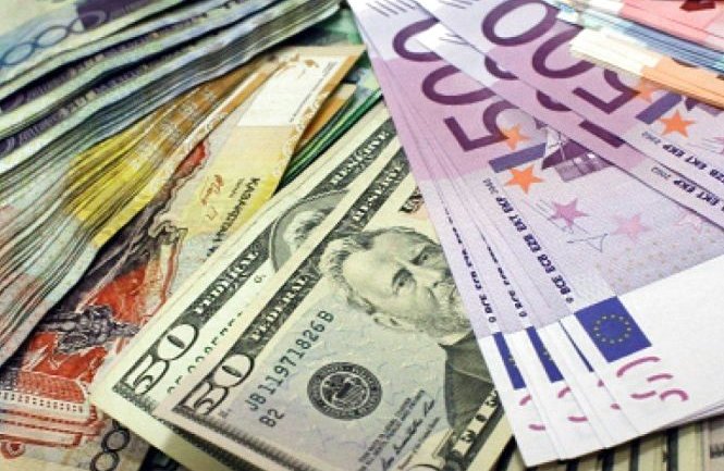 Курс валют на 13 лютого: долар і євро знову почали дорожчати
