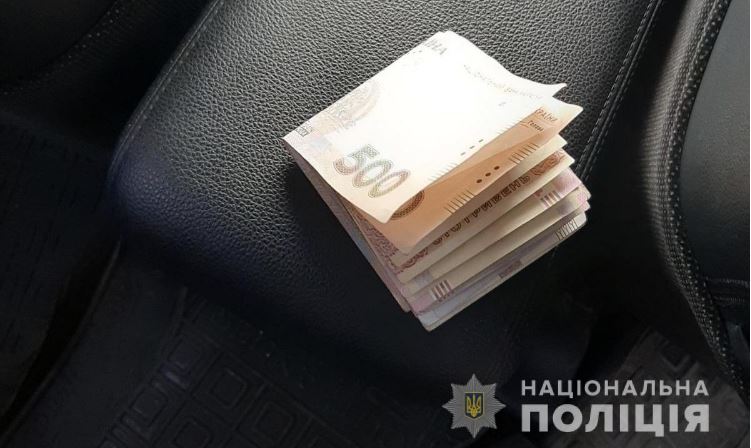 У Мукачеві стався інцидент з хабарем за участі поліції