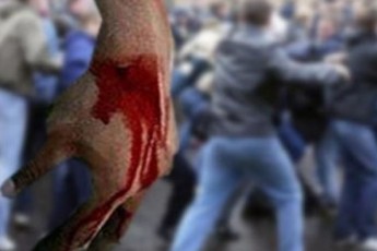 Масова бійка у центрі Львова: дісталося і поліції