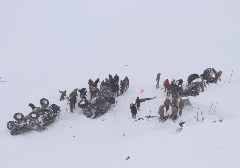 У Туреччині в результаті сходу лавини загинула 21 людина (ФОТО, ВІДЕО)