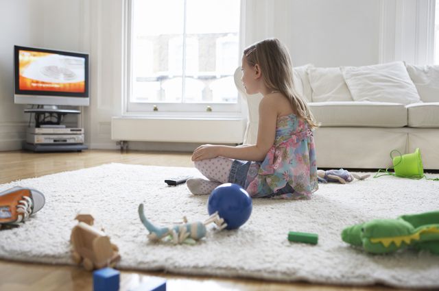 Дистанційна школа: закарпатські діти навчатимуться по-телевізору?