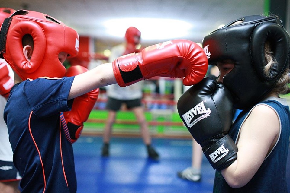 Титулований мукачівець запрошує у школу боксу та кікбоксингу в Берегові (ФОТО)