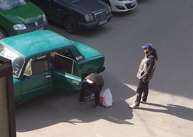 Бізнес на людях: в Ужгороді продавці безсоромно дурять містян (ФОТО, ВІДЕО)