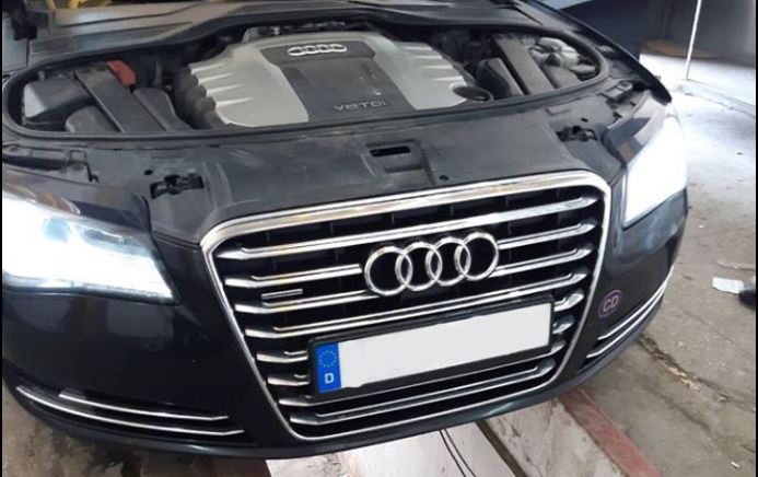 На Закарпатті дипломат позбувся «Audi A8» вартістю понад півмільйона через контрабанду