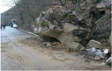 Керівництво області радилося, як забрати камінь на Тячівщині