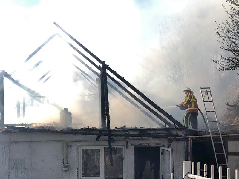 Пожежа в Хусті: ледь не згоріли два будинка