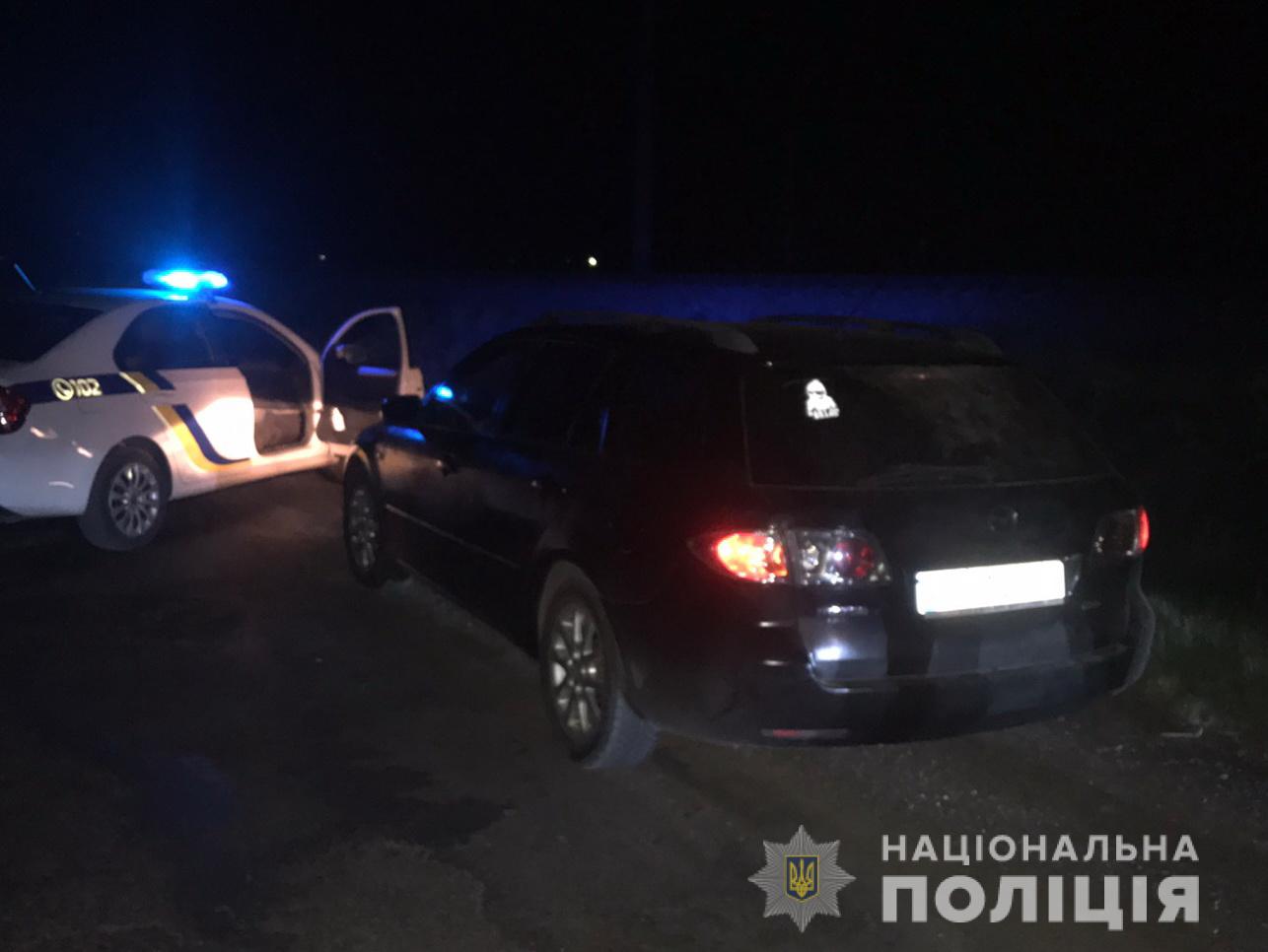 Вночі на трасі поблизу Ужгорода відбулося затримання (ФОТО)