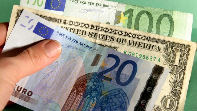 Курс валют на 7 квітня: євро та долар знову втрачають позиції?