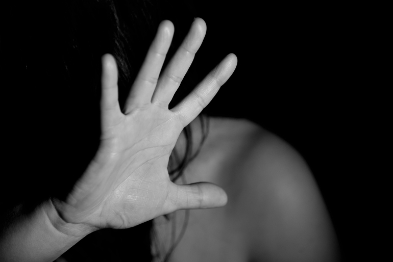 На Тячівщині двоє зґвалтували неповнолітню дівчину
