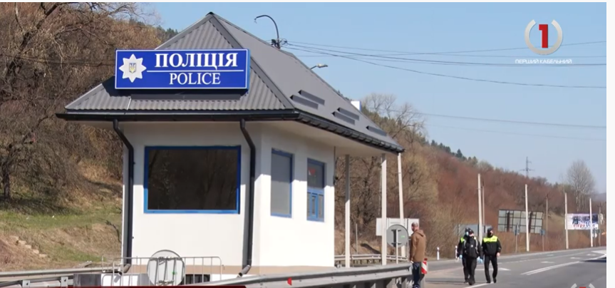 На посту "Нижні Ворота" медики працюють спільно із патрульними області (ВІДЕО)