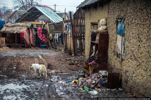 Закарпатське гетто: як виглядає ромський табір у Берегові (ВІДЕО)