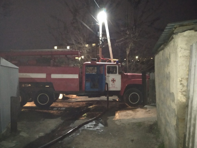 У Мукачеві серед ночі намагалися підпалити магазин?