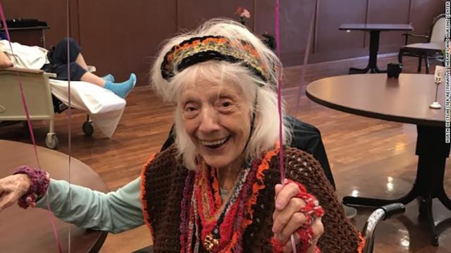 Дивовижна історія: 101-річна американка подолала COVID-19, переживши другу пандемію за своє життя