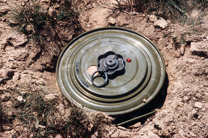 Авіаційні бомби та міни: в Україні знищили понад 18 тисяч вибухонебезпечних предметів
