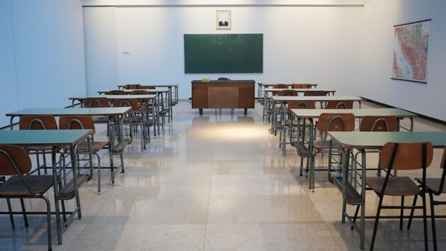 В Ужгороді карантин для учнів 1-4 класів продовжили до 2 квітня