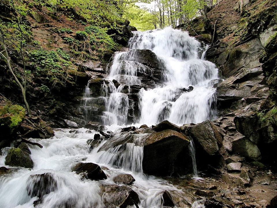 «Файне Закарпаття»: легендарний водоспад Шипіт (ВІДЕО)