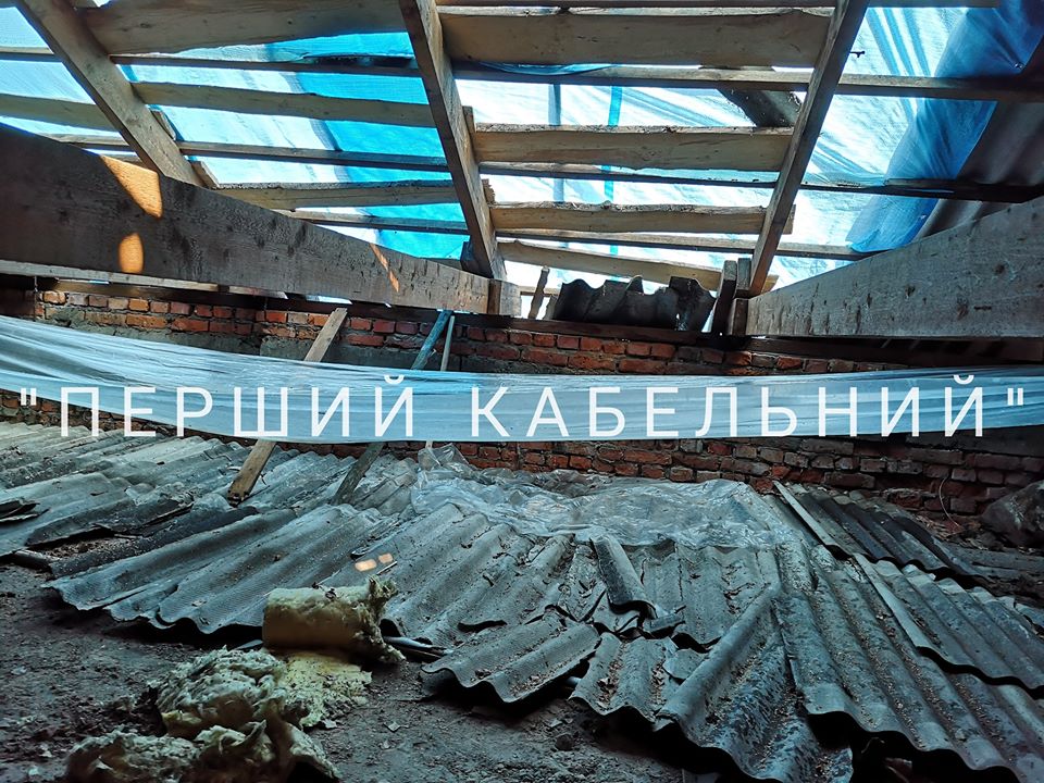 В Ізянській ЗОШ, внаслідок буревію, пошкоджено дах будівлі (ФОТО)