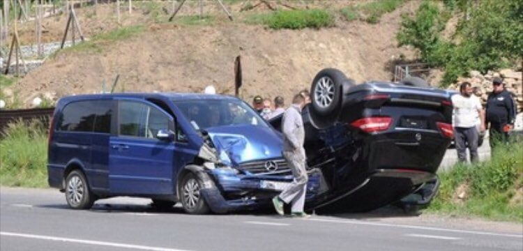 На об‘їзній Ужгорода ДТП: жінка в автомобілі перекинулася на дах (ФОТО)