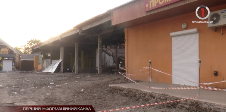 Обвал будівлі колишнього кінотеатру «Промінь» у Виноградові: нові деталі події (ВІДЕО)