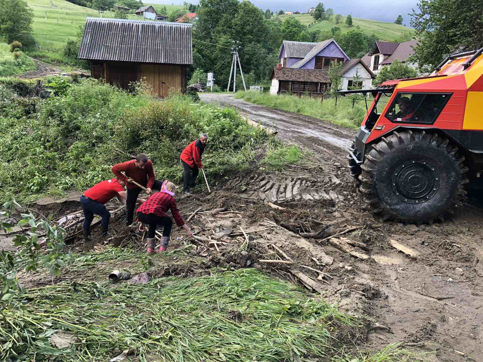 Підтоплено 475 дворогосподарств: Рахівщина підраховує збитки від негоди