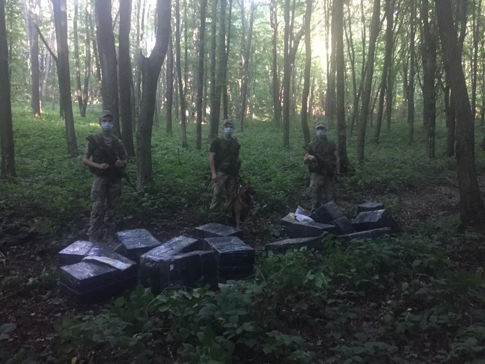 На Закарпатті з пострілами затримували контрабандистів (ФОТО)