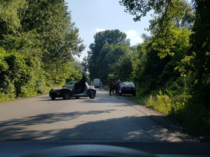 "Хмільна" ДТП на Виноградівщині: від удару одне з авто злетіло з дороги (ФОТО)