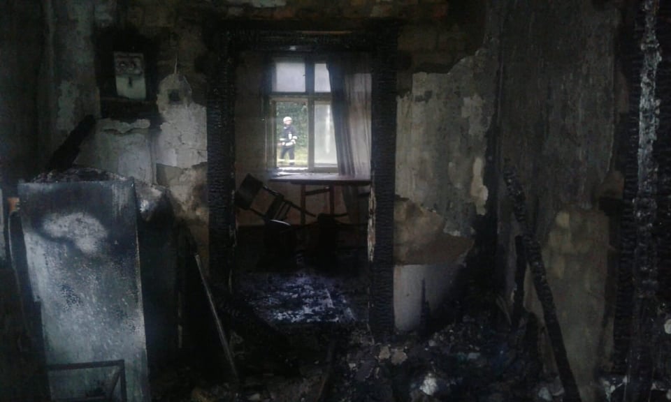 На Закарпатті внаслідок пожежі у житловому будинку загинув чоловік (ФОТО)