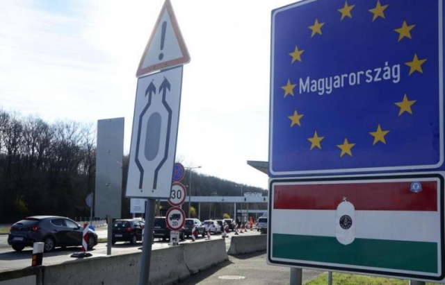 Перетин кордону: Угорщина та Словаччина посилює правила в'їзду