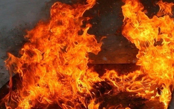 Нічна пожежа на Свалявщині: згорів житловий будинок (ВІДЕО)