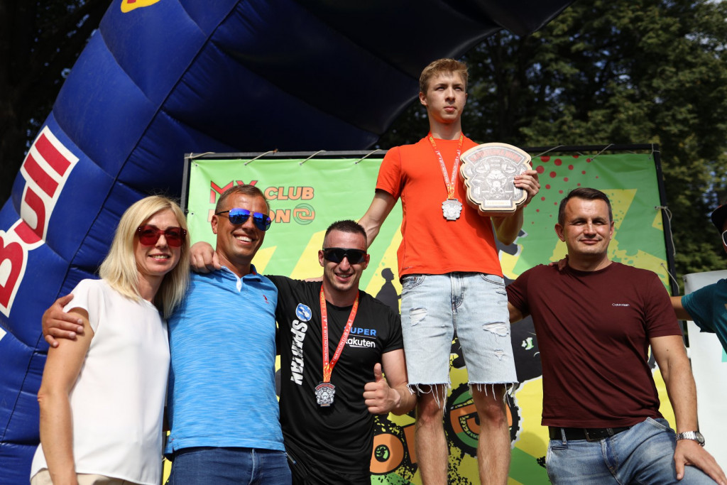 В Ужгороді відбулись масштабні змагання з кросфіту (ФОТО)