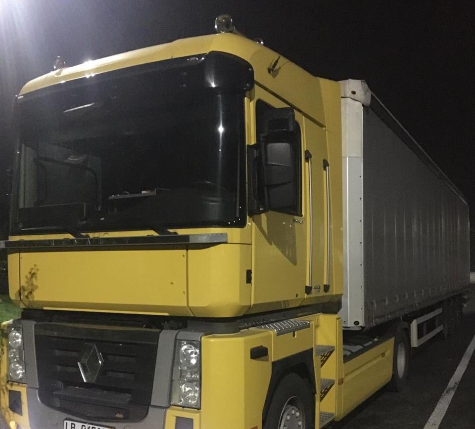 На Закарпатті у водія конфіскували вантажівку, вартістю понад 300 тисяч гривень