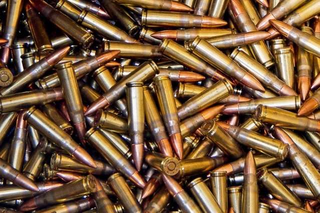 В Ужгороді поліція вилучила 200 набоїв до автоматичної зброї (ВІДЕО)