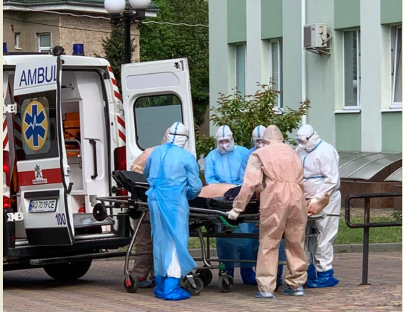 Напружена ситуація з коронавірусом на Закарпатті: головний лікар обласної лікарні звернувся до жителів регіону (ФОТО, ВІДЕО)