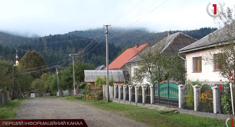 Найвіддаленіше село Воловеччини потерпає від байдужого ставлення місцевої влади (ВІДЕО)