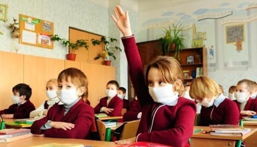 У Мукачеві змінено режим роботи шкіл та дитячих садків