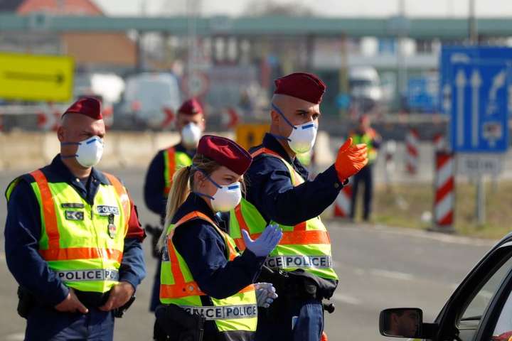 В Угорщині ввели комендантську годину через коронавірус: кому дозволено в'їзд у країну