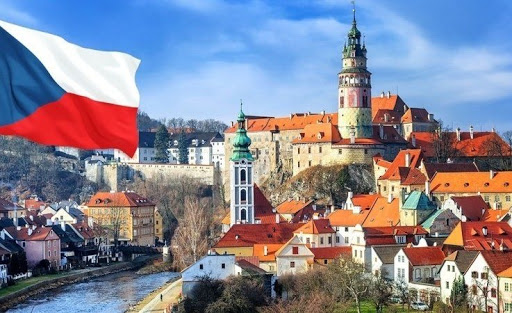 Іноземці до 16 листопада мають покинути територію Чехії