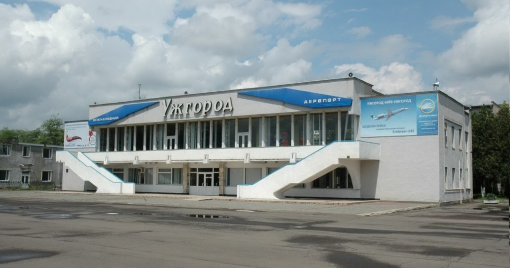 Відомо, куди перенесуть головний аеропорт Закарпаття з Ужгорода
