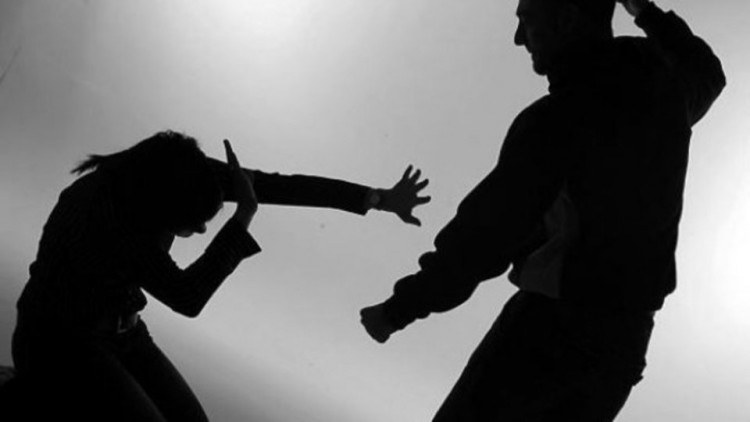 Домашнє насильство: нетверезий мукачівець побив матір