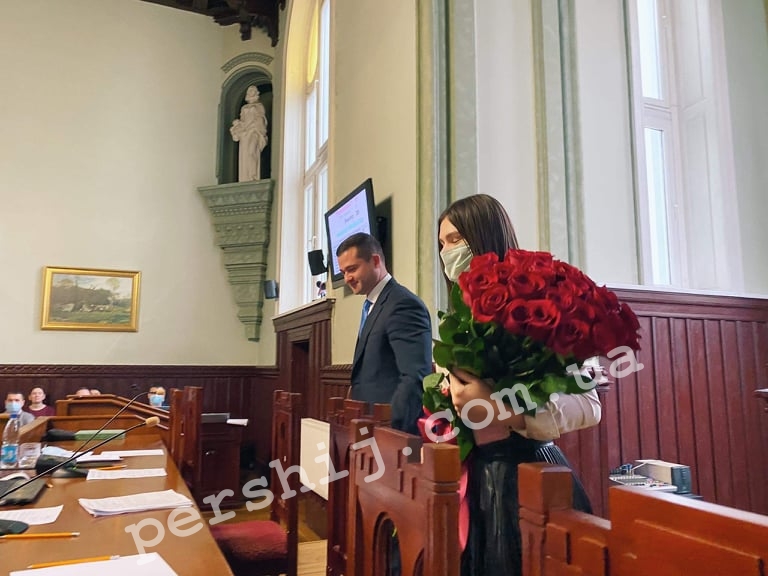 У Мукачеві обрали заступників міського голови, секретарем міськради стала Яна Чубирко (ФОТО)