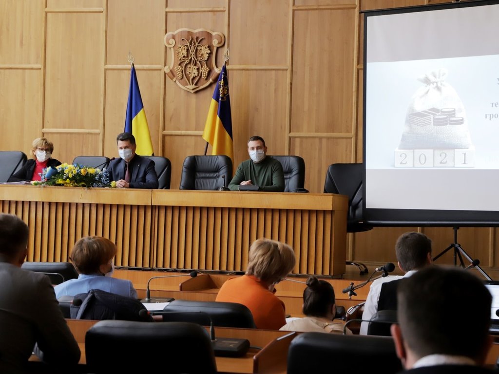 В Ужгородській міській раді обговорили проєкт бюджету на 2021 рік