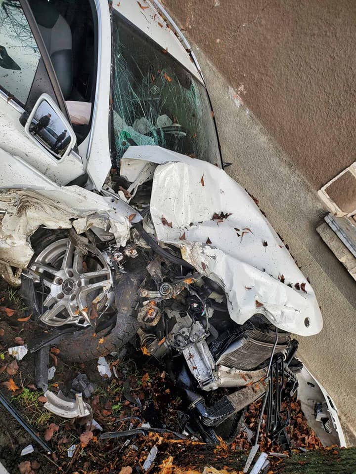 ДТП у Хусті: зіштовхнулися Kia та Mercedes (ФОТО)