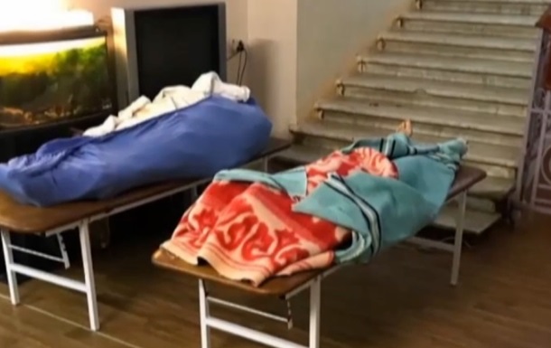 Скандал в одеській лікарні: живі пацієнти лежать в одних палатах з померлими (ВІДЕО)