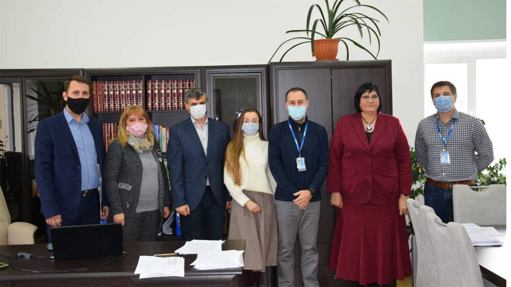 Члени ОБСЄ зустрілися з представниками закарпатських угорців у зв’язку з обшуками, які проводила СБУ (ФОТО)