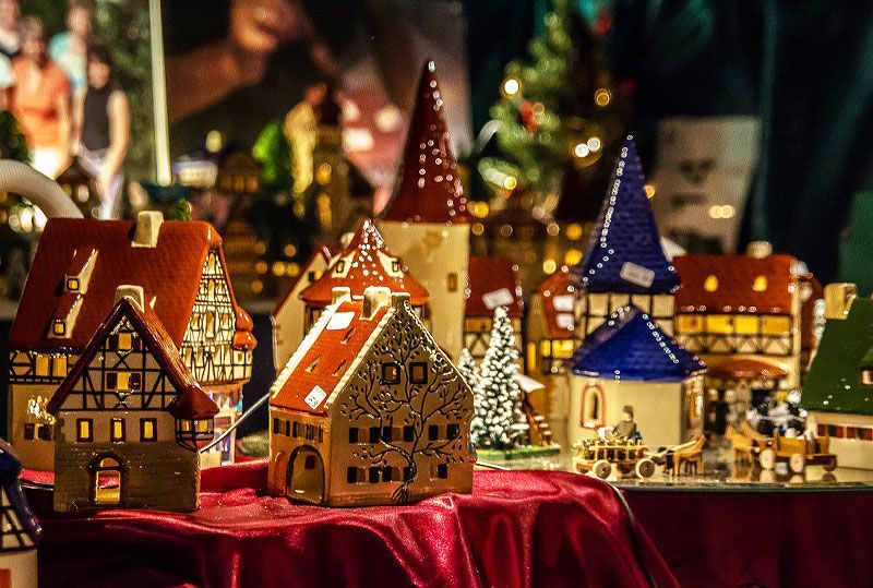 В Ужгороді запрацювала Різдвяна ярмарка